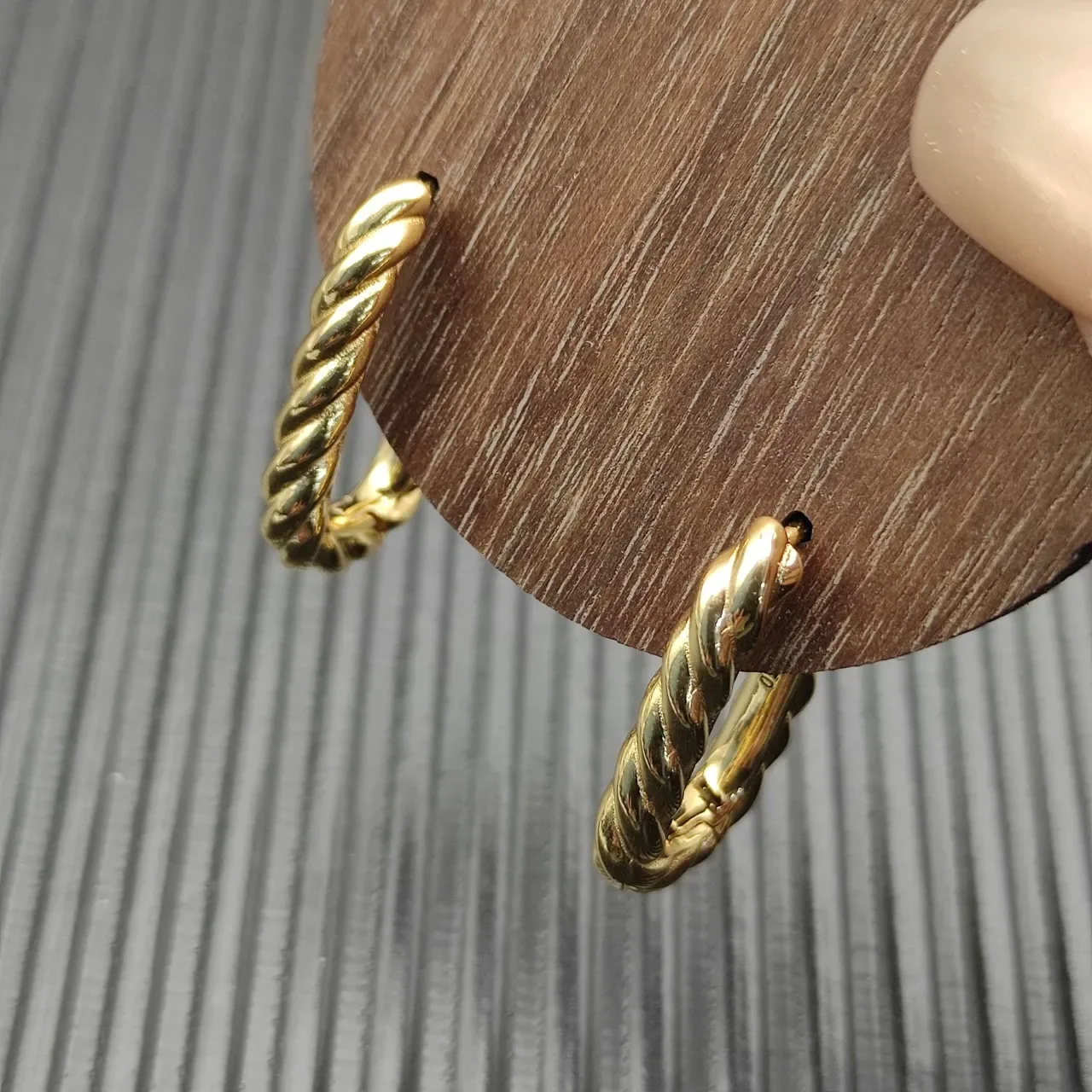 Gold Twisted Rope Hoop Earrings 5