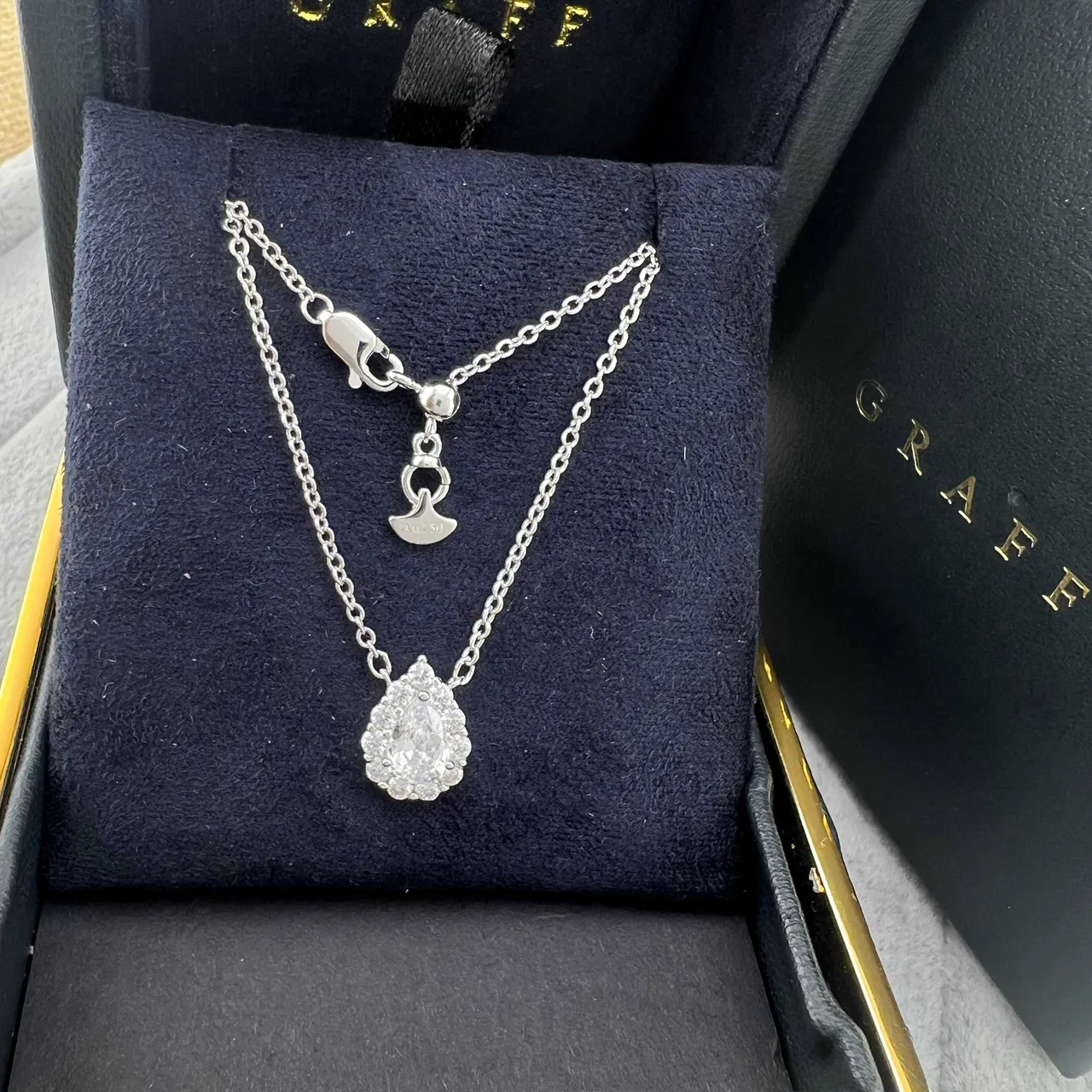 Graff Silver Yellow Pear-Shaped Gemstone Halo-Set Diamonds Necklace 5
