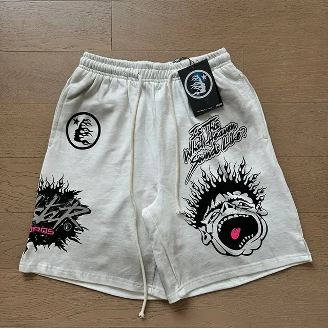 Graphic-Print Drawstring-Waist Oversized Shorts 19