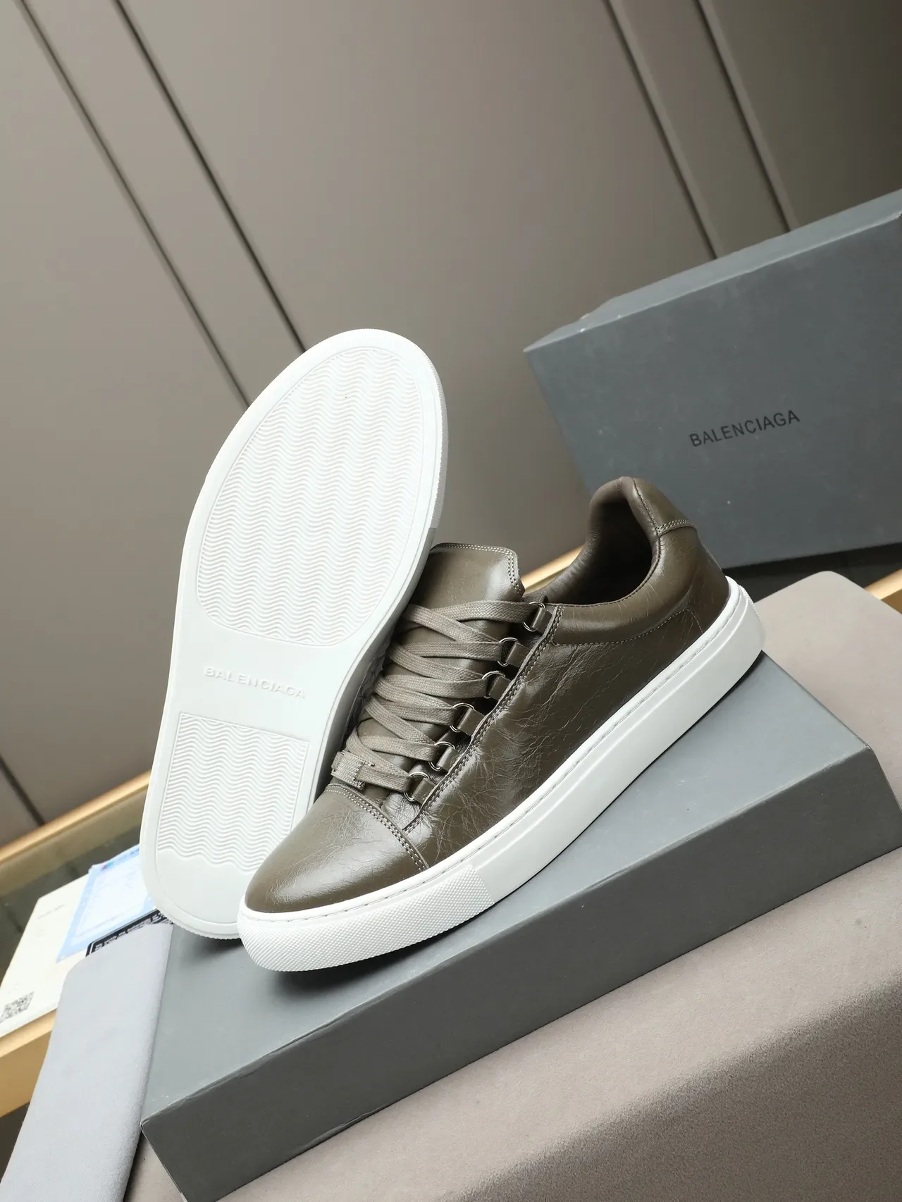 Gray White Smooth Leather Upper Flat Cupsole Sneakers 5