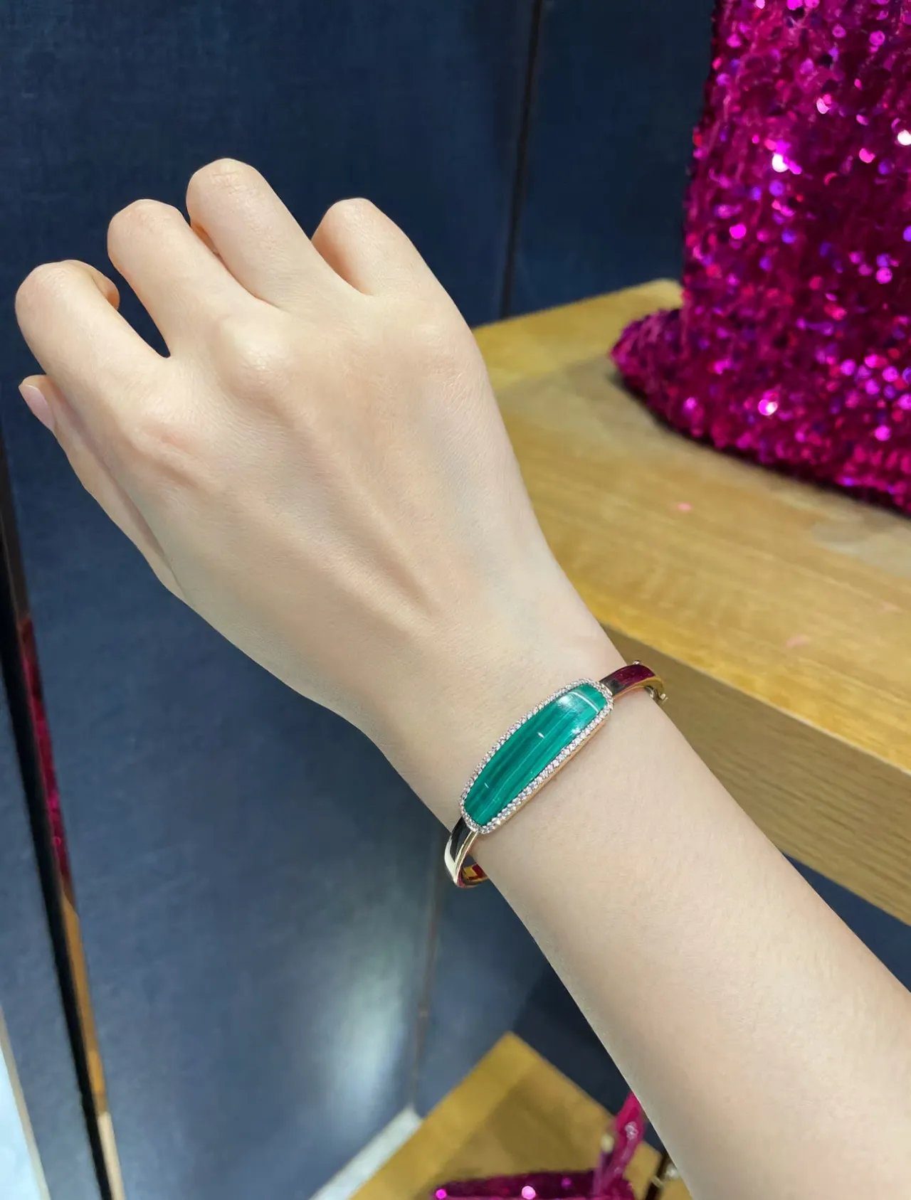 Green Malachite-Cabochon Pavé Diamond Border Gold-Tone Rigid Bangle Bracelet 4