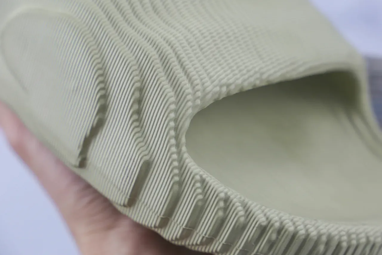 Green Molded Monochrome Ribbed Texture Slippers 2