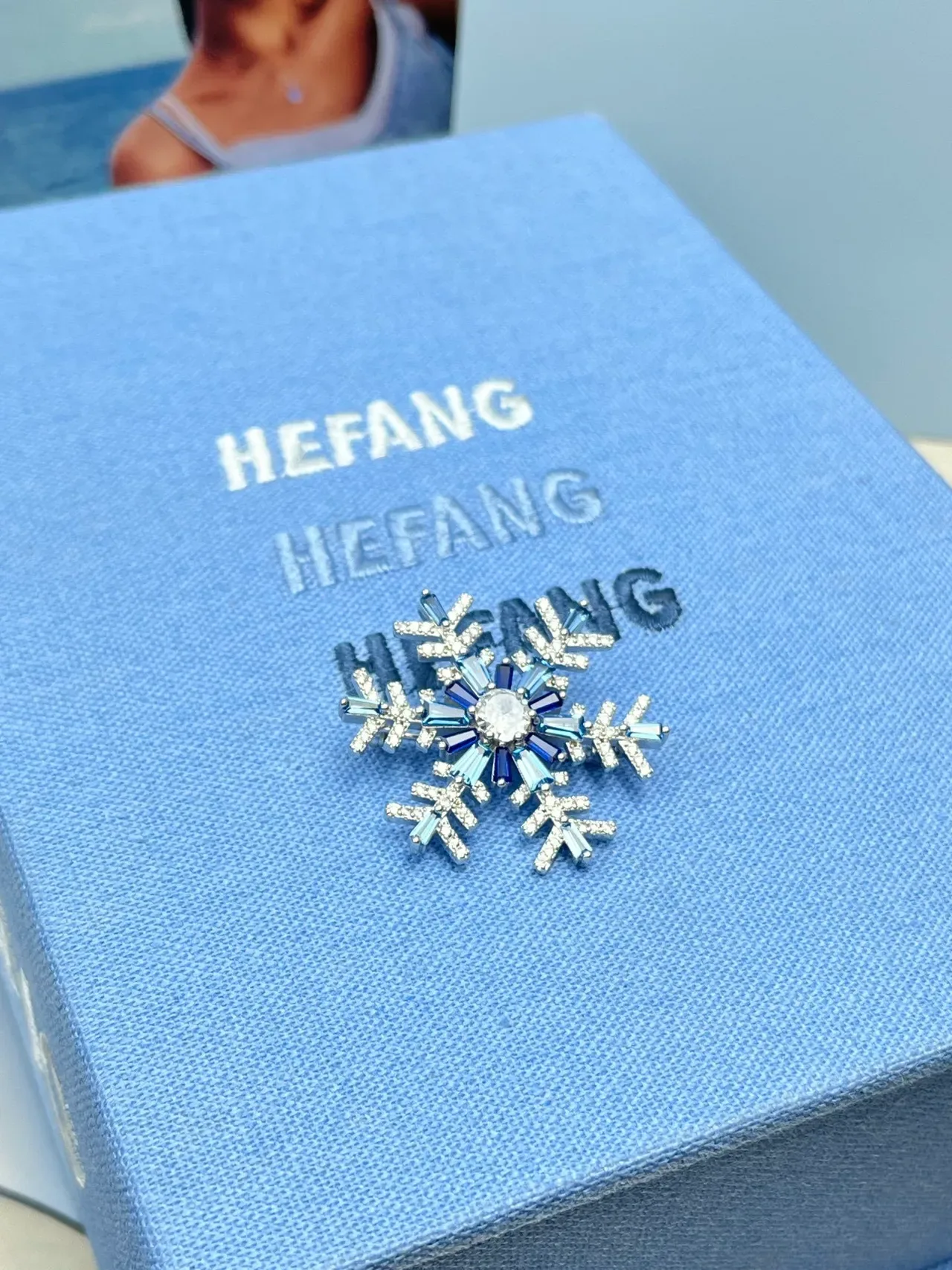 HEFANG Blue Silver Snowflake Silhouette Baguette-Cut Crystals Brooch 7