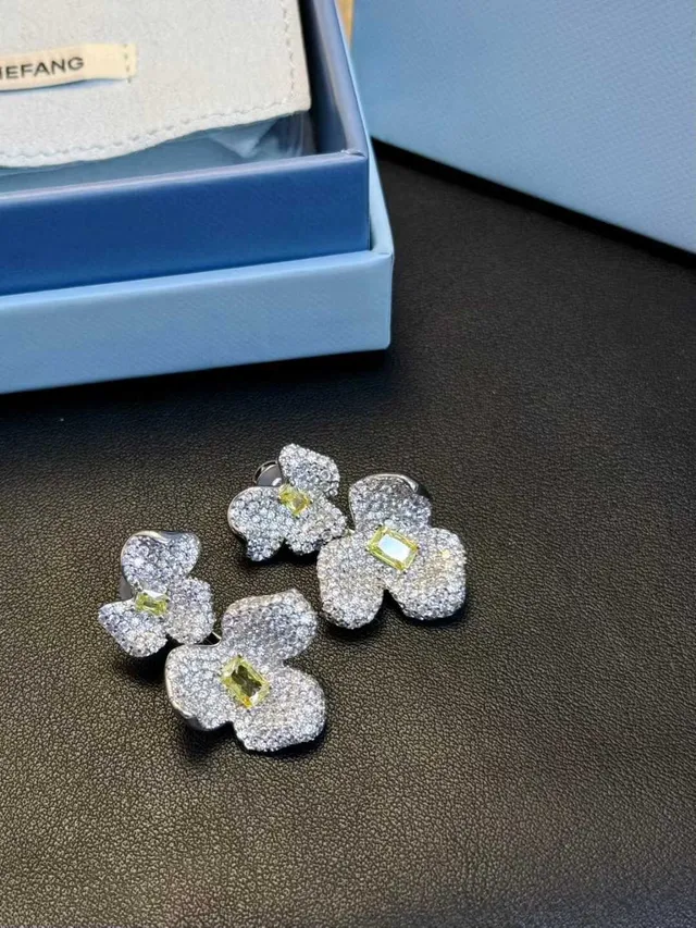 HEFANG Floral Double-Tier Pavé Crystal and Yellow Gem Stud Earrings 8