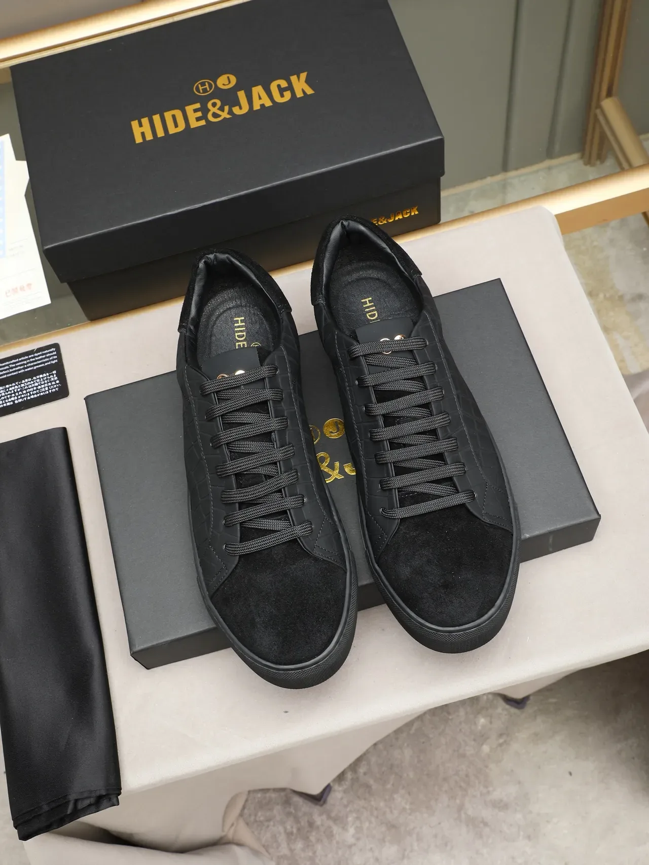HIDE&JACK Croc-Embossed Leather and Suede Black Lifestyle Sneakers 2