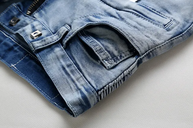 হালকা ধোয়া distressed Moto-Panel জিন্স 7