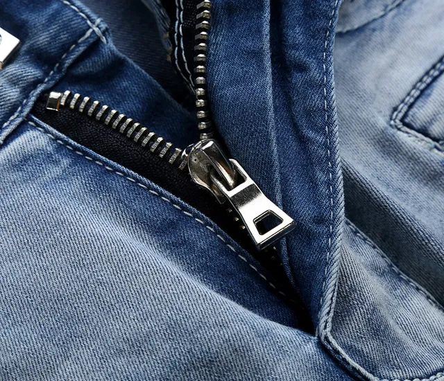 হালকা ধোয়া distressed Moto-Panel জিন্স 9