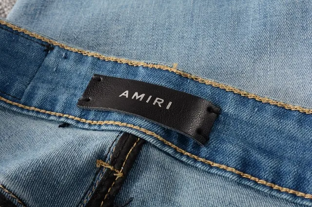 Jeans de lavage clair dégradé slim fit patch brodé 2