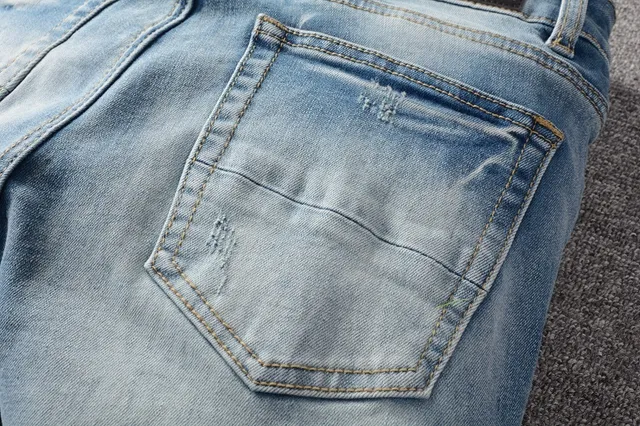 Jeans de lavage clair dégradé slim fit patch brodé 5