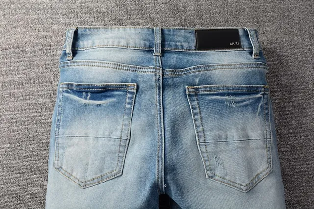 Jeans de lavage clair dégradé slim fit patch brodé 6