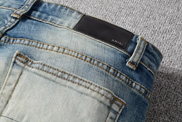 Light-Wash Distressed Snake Embroidery Slim-Fit Jeans 9