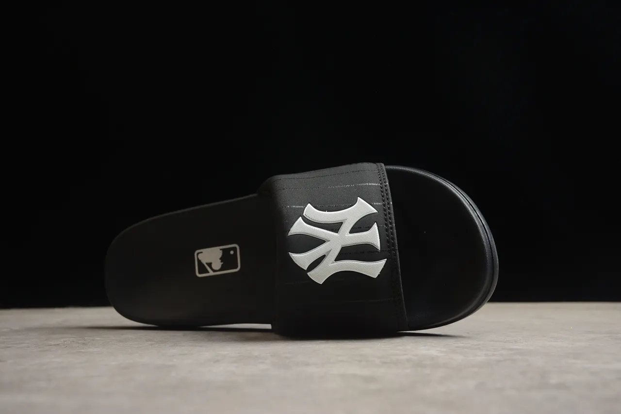 Matte Black Single-Strap Flat Sole Slipper 11