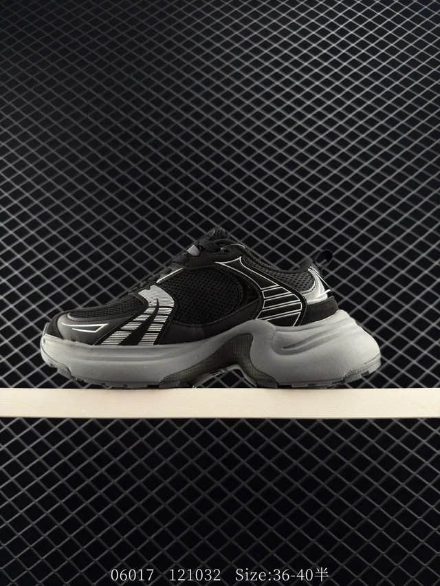 MLB XLG CHUNKY Black Gray Silver Chunky Sneakers 6