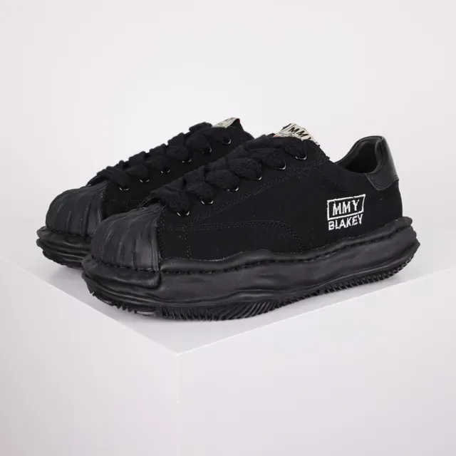 MMY Blakey Black White Canvas Upper Rubber Toe Cap Sneakers 2