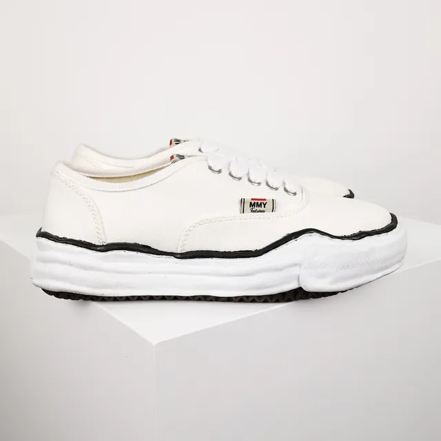 MMY Footwear White Black Canvas Upper Sculpted Midsole Sneakers 3