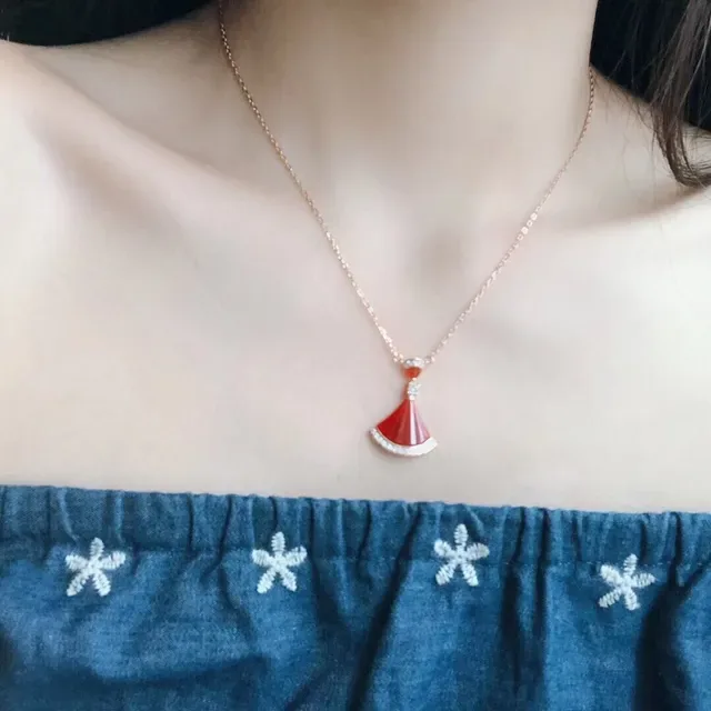 Multicolor Gold Fan-Shaped Pendant Stone Inlay Necklace 2