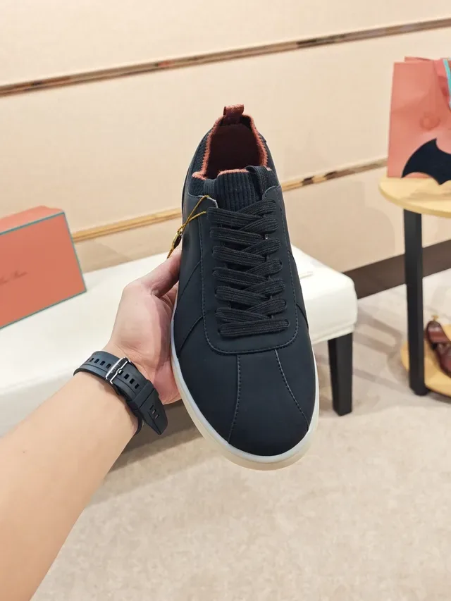 Navy Beige Low-Top Lace-Up Sneakers 6