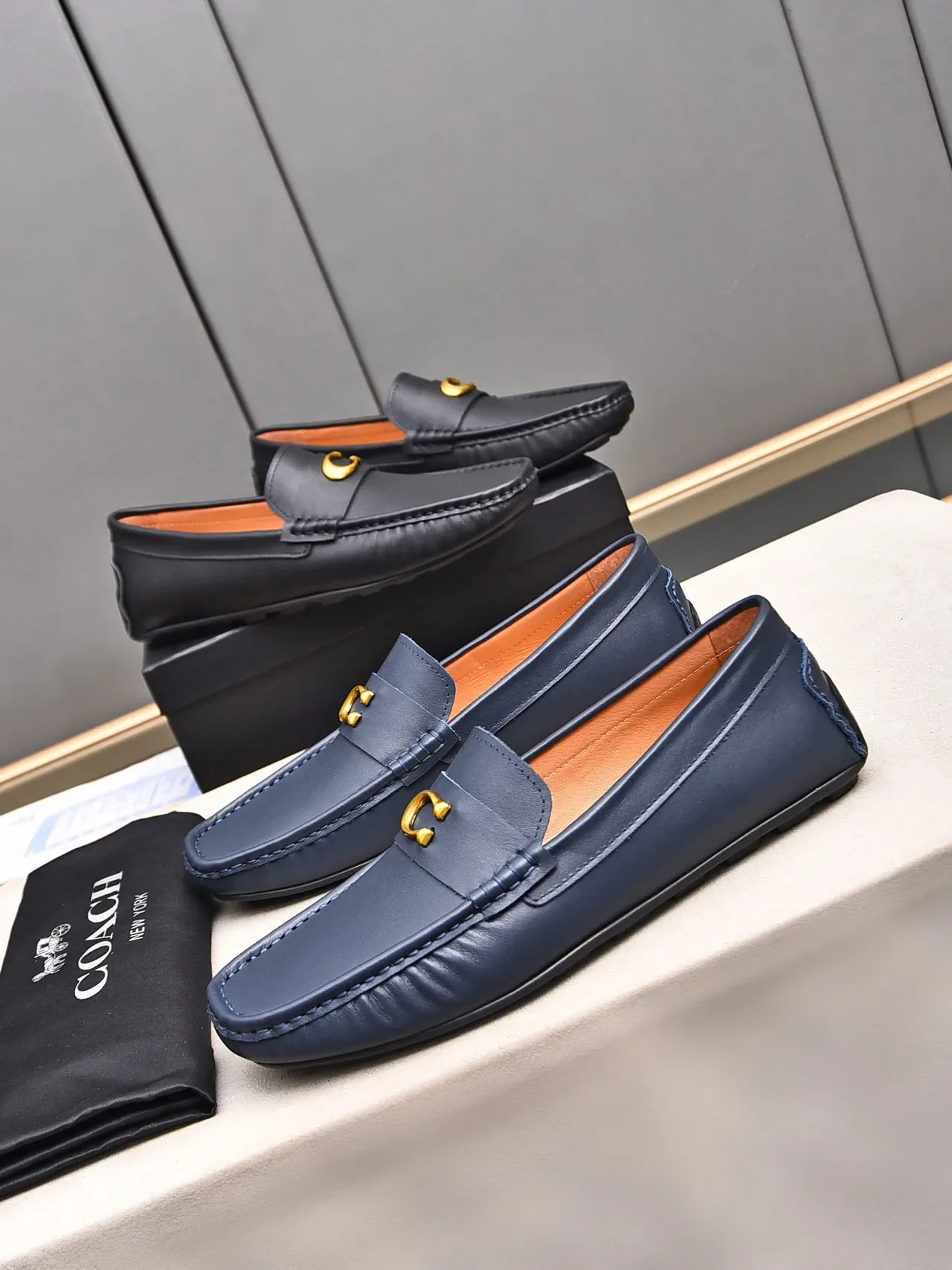 Navy Gold Leather Horsebit Ornament Loafer 2