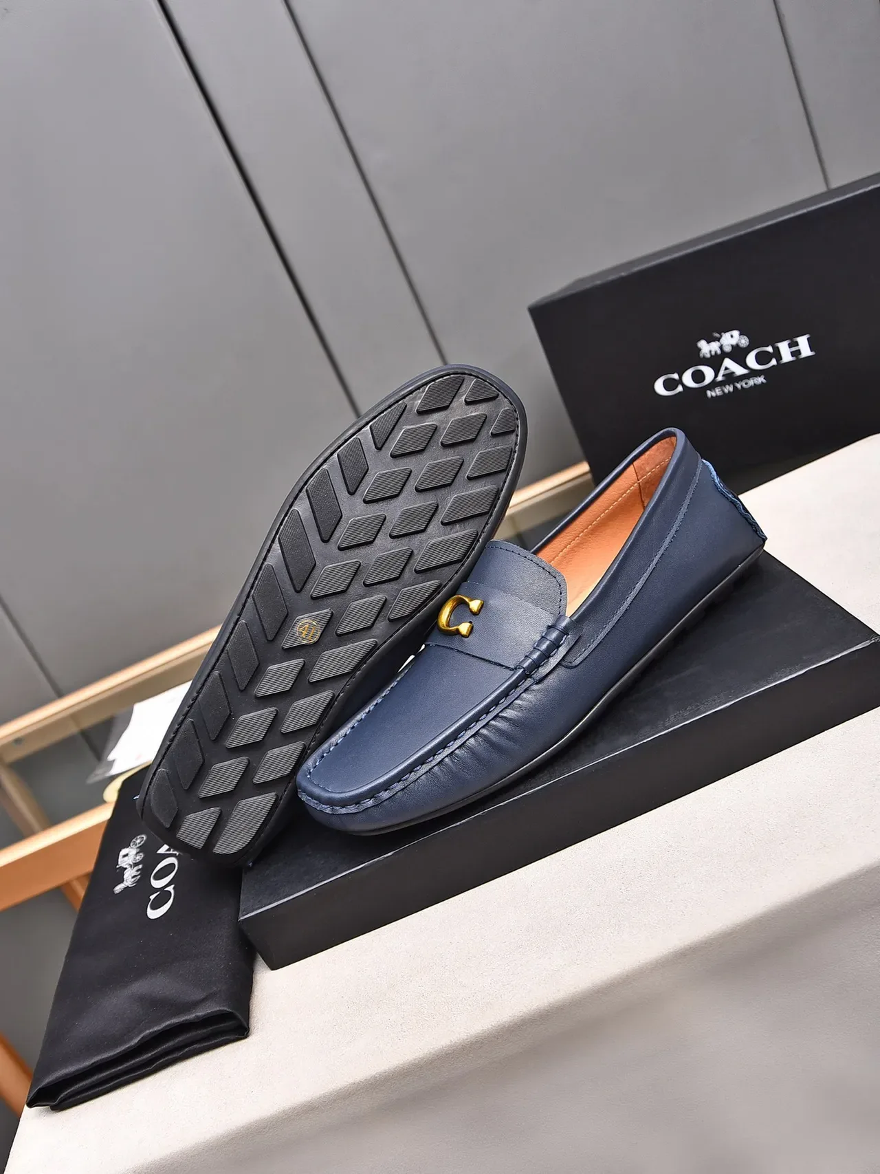 Navy Gold Leather Horsebit Ornament Loafer 4