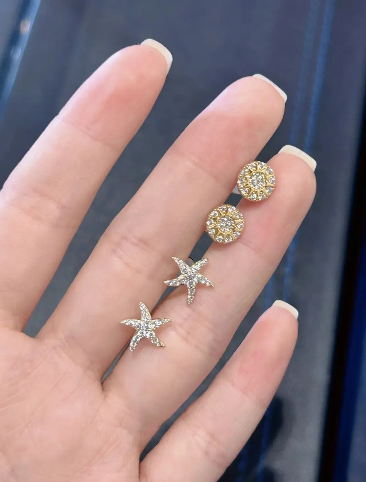 Navy Gold Round Cluster Studs Pave-Set Stones Earrings 5