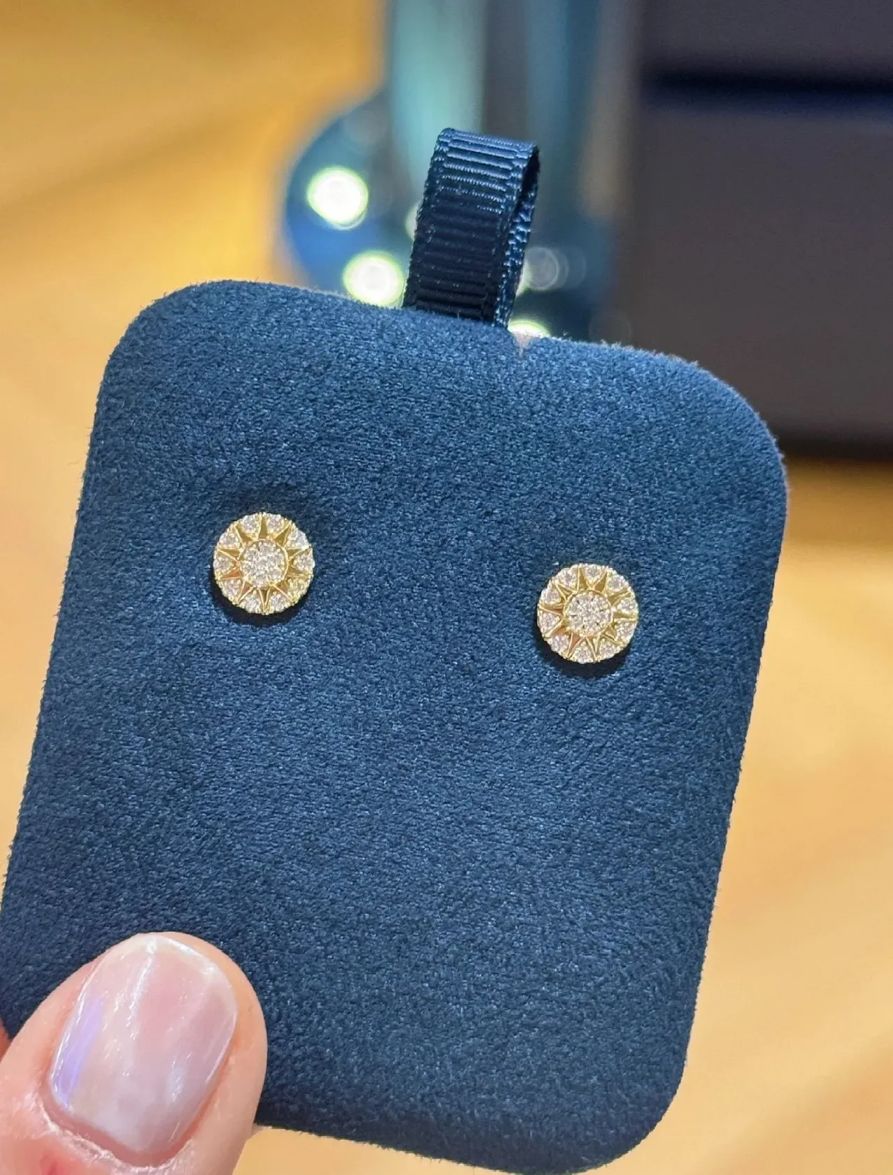 Navy Gold Round Cluster Studs Pave-Set Stones Earrings 8