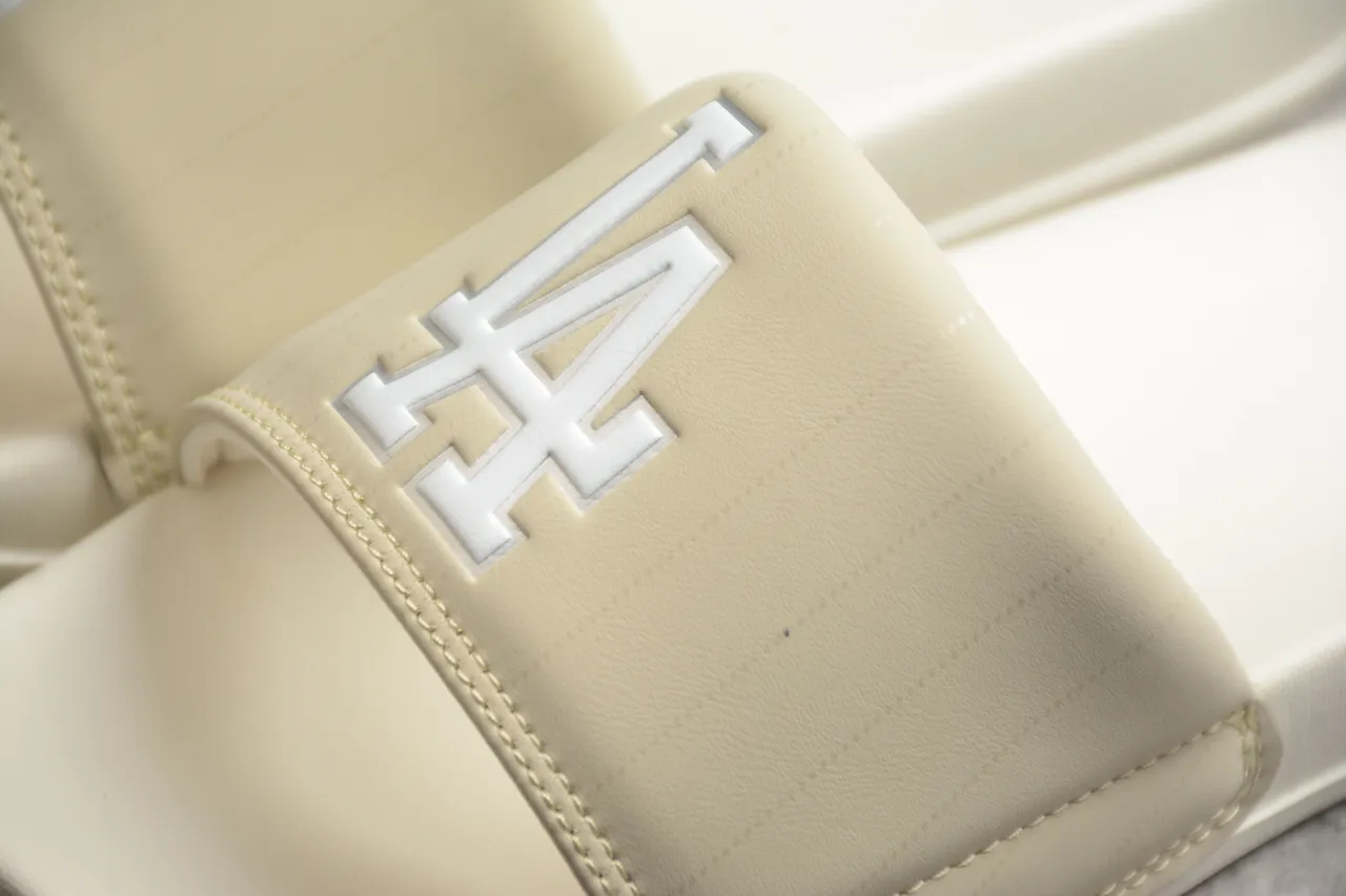 Off-White Slide-Style Slipper 6