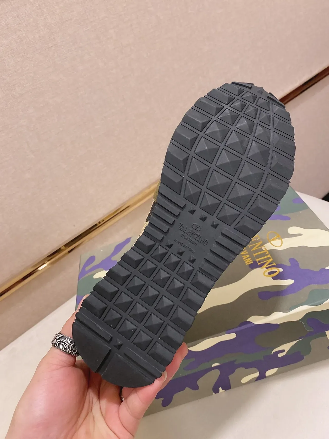 Olive Green and Black Mixed-Material Retro Runner Sneakers 3