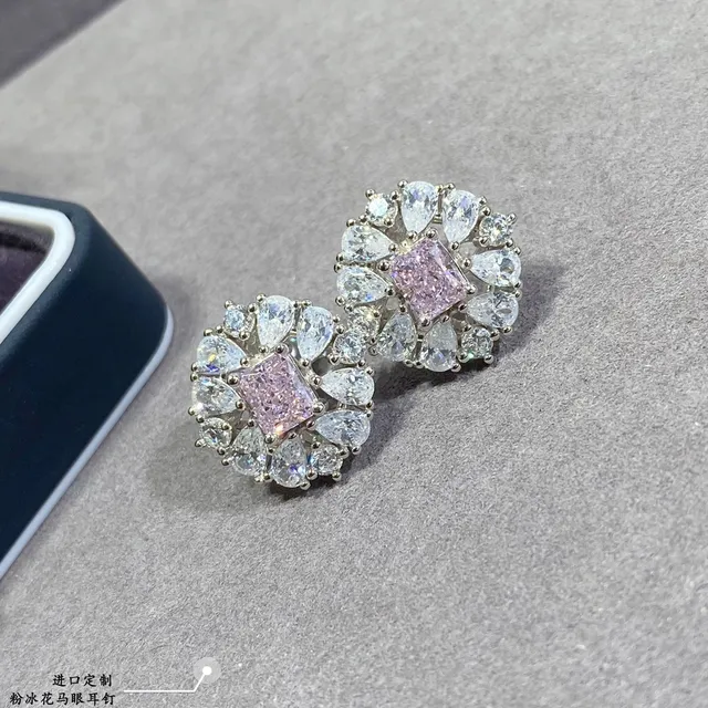 Pink Center Floral Cluster Stud Earrings 7