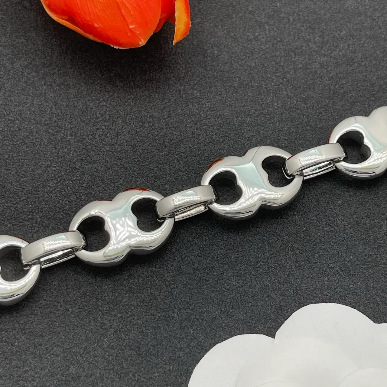 Polished Silver Heart-Cutout Chunky Link Bracelet 7