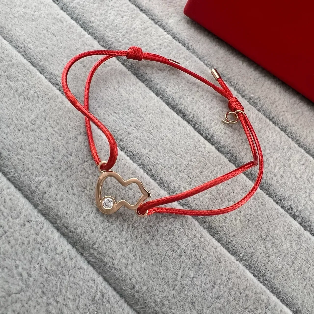 qeelin Red Gold Braided Cord Heart Charms Bracelet 3