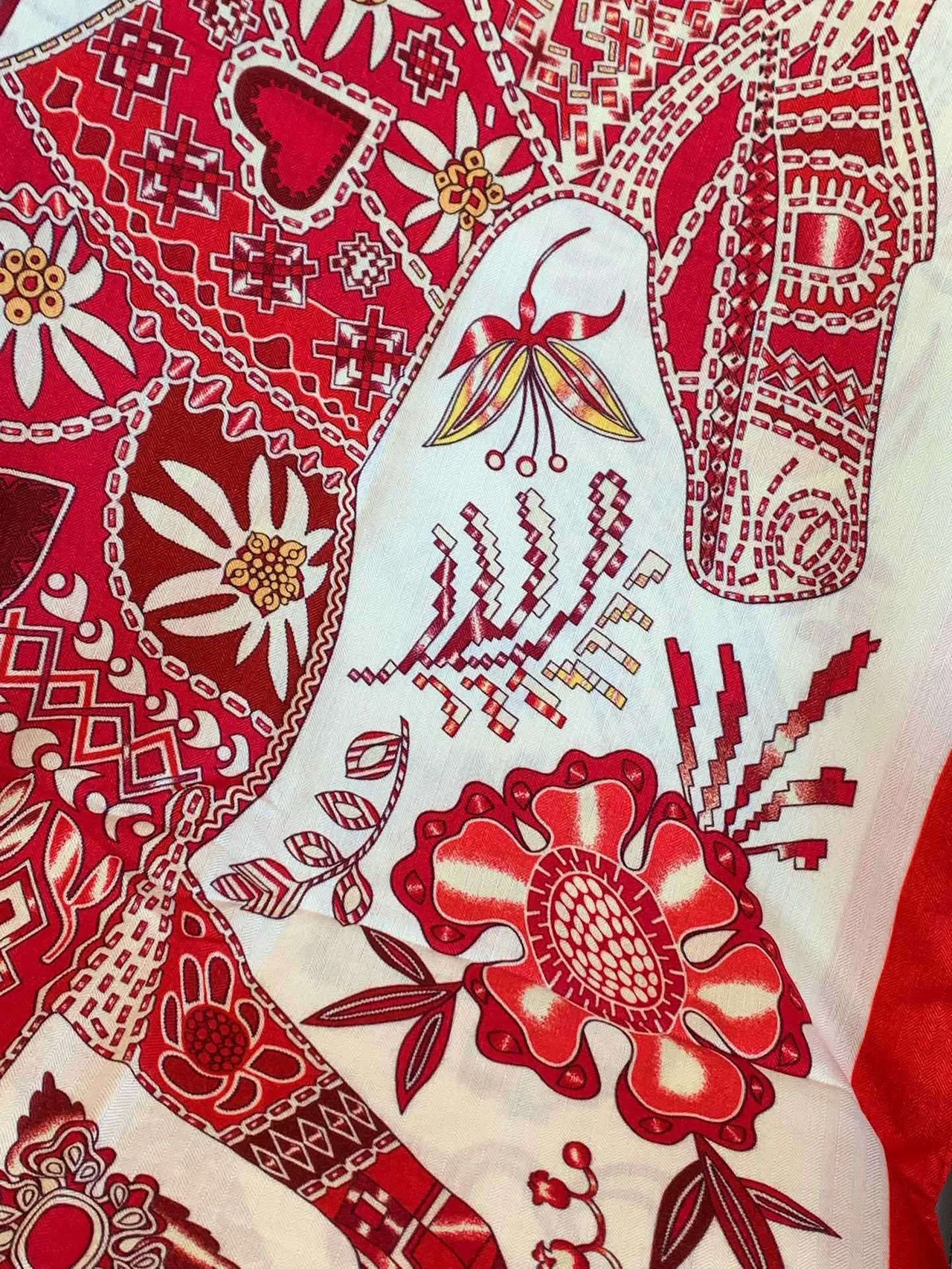 Red and Cream Floral Geometric Patterned Silk Scarf 8