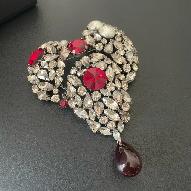 Red Silver Heart-Shaped Jeweled Pendant Multi-Gem Cluster Design Necklace 6