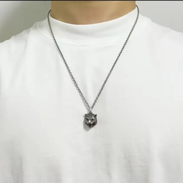 Sculpted Tiger Head Pendant Necklace 2
