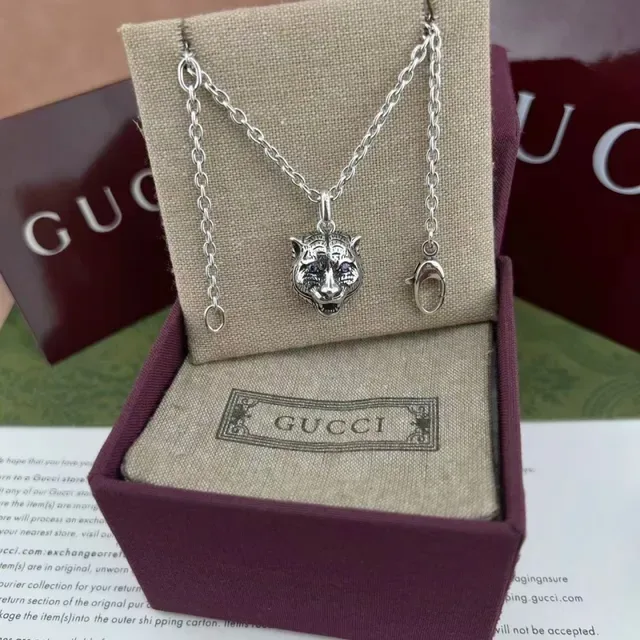 Sculpted Tiger Head Pendant Necklace 7