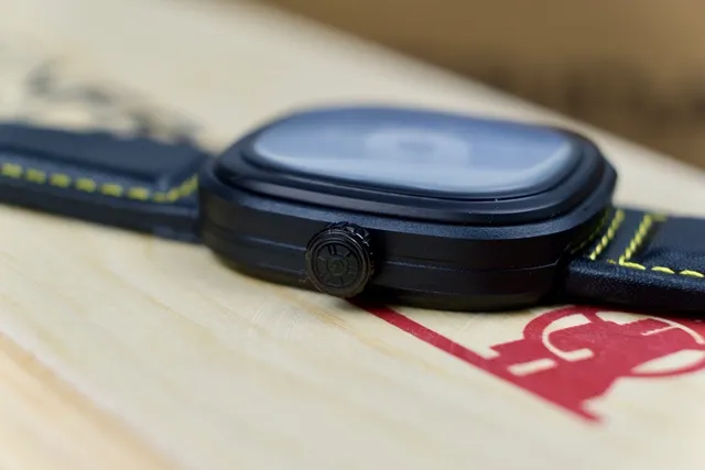 SevenFriday Industrial Series काली और पीली यांत्रिक घड़ी 6