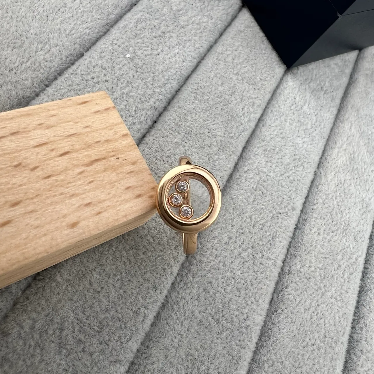 Silver and Gold Rotating Bezel Three-Stone Crystal Ring 4