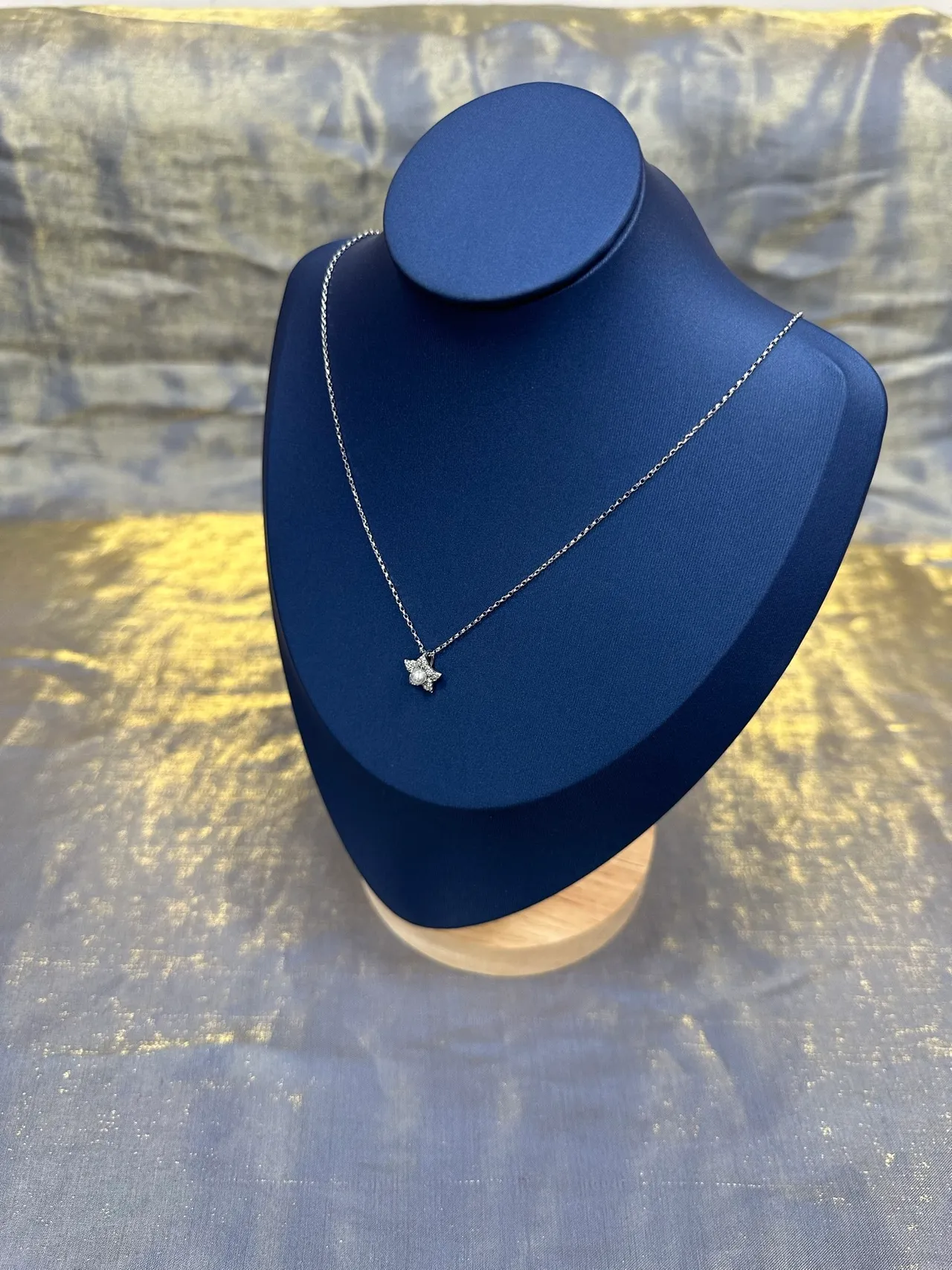 Silver Blue Layered Star-Shaped Pendant Necklace 8