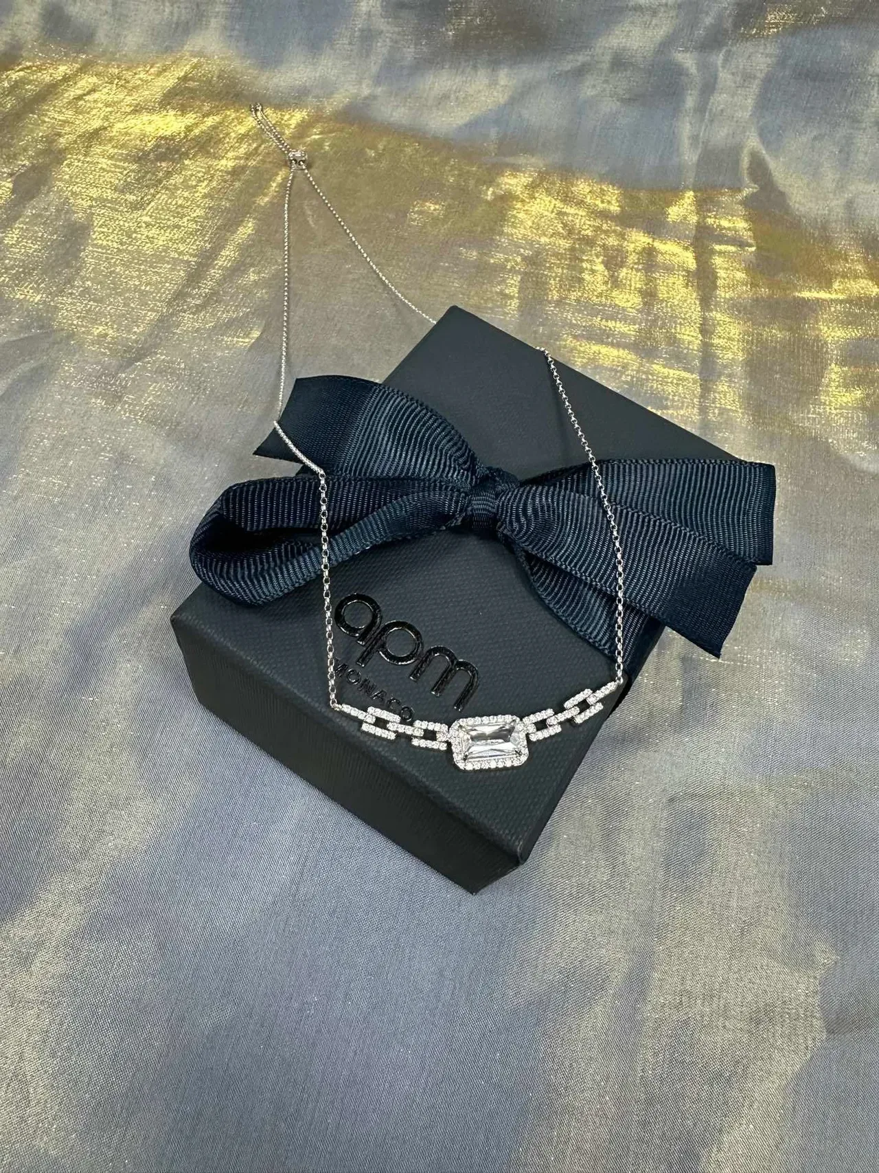Silver Blue Pavé-Set Link Motif Rectangular Center Stone Necklace 6