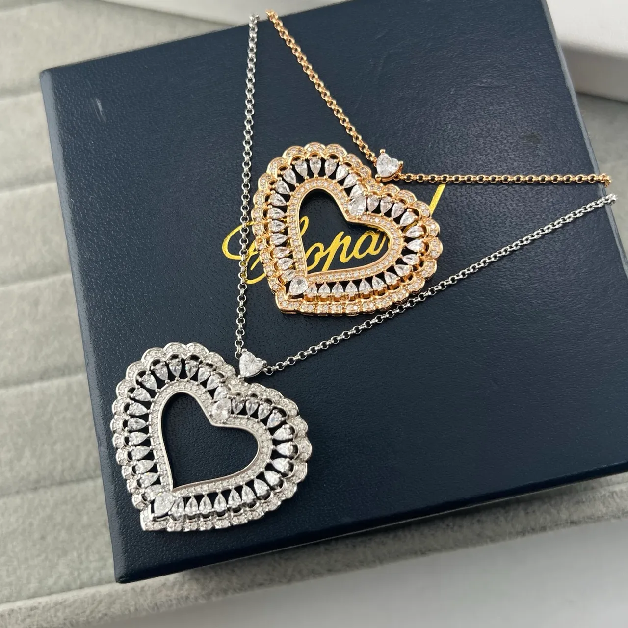 Silver Gold Heart-Shaped Openwork Pendant Scalloped Multi-Tiered Border Necklace 6