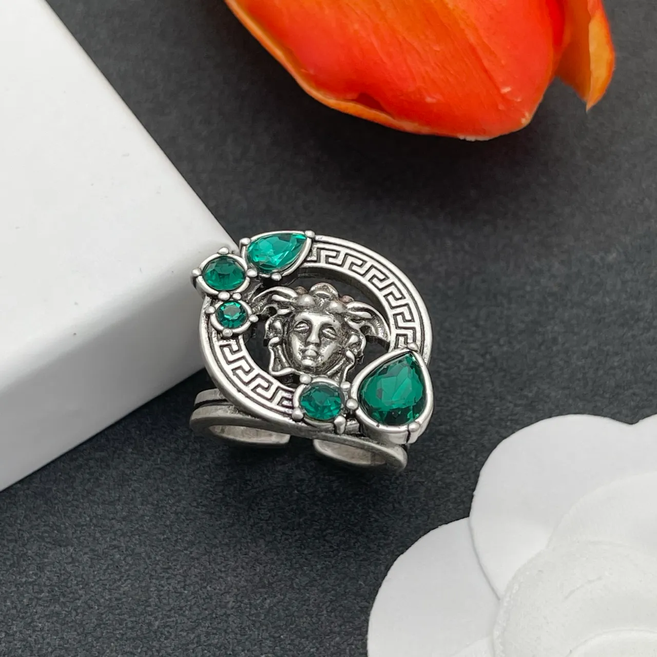 Silver Green Medusa Head Motif Greek Key Border Ring 7