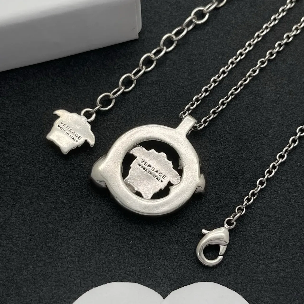 Silver Green Metal Gemstones Necklace 3