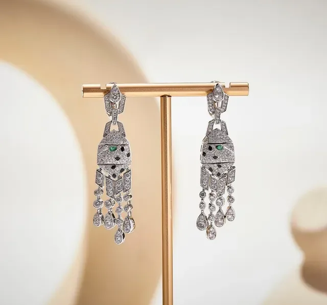 Silver Green Pavé-Set Geometric Motif Earrings 2