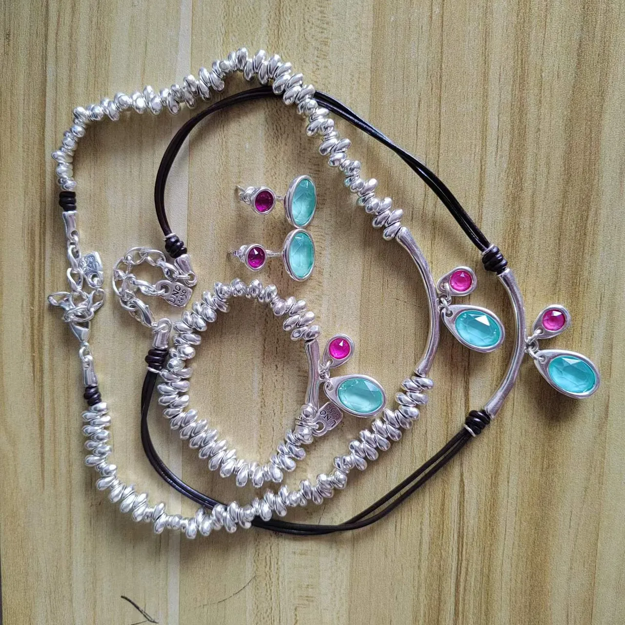 Silver Pink Coiled-Link Chain Faceted Turquoise Stones Necklace 2
