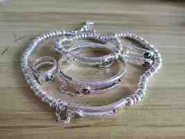 Silver Pink Coiled-Link Chain Faceted Turquoise Stones Necklace 17