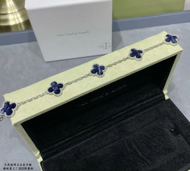 Silver-Tone Clover Link Blue Stone Bracelets 3