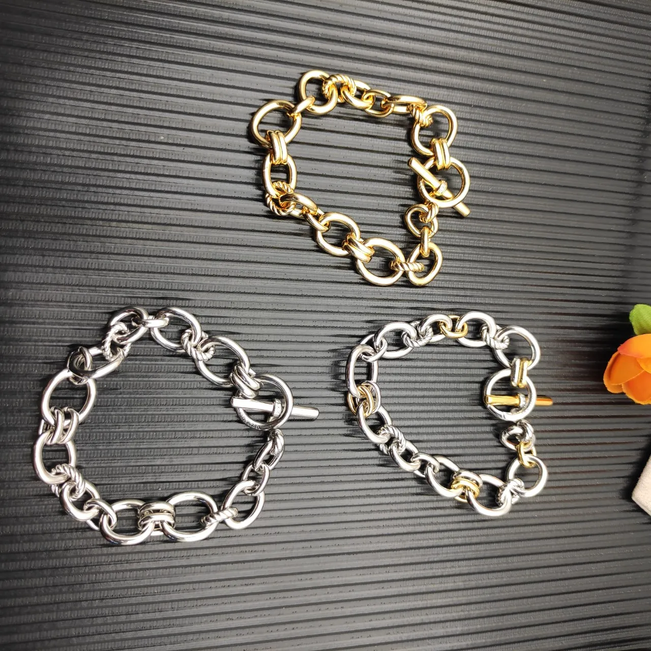 Silver-Tone Twisted Link Toggle Clasp Bracelet 5