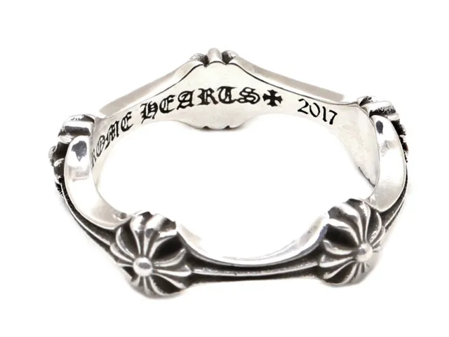 Silver-Toned Floral Motif Oxidized Open-Shank Ring 7