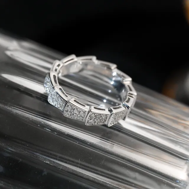 Silver-Toned Geometric Pavé Ring 5