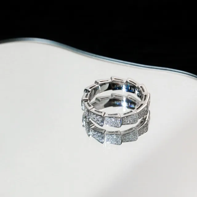 Silver-Toned Geometric Pavé Ring 7