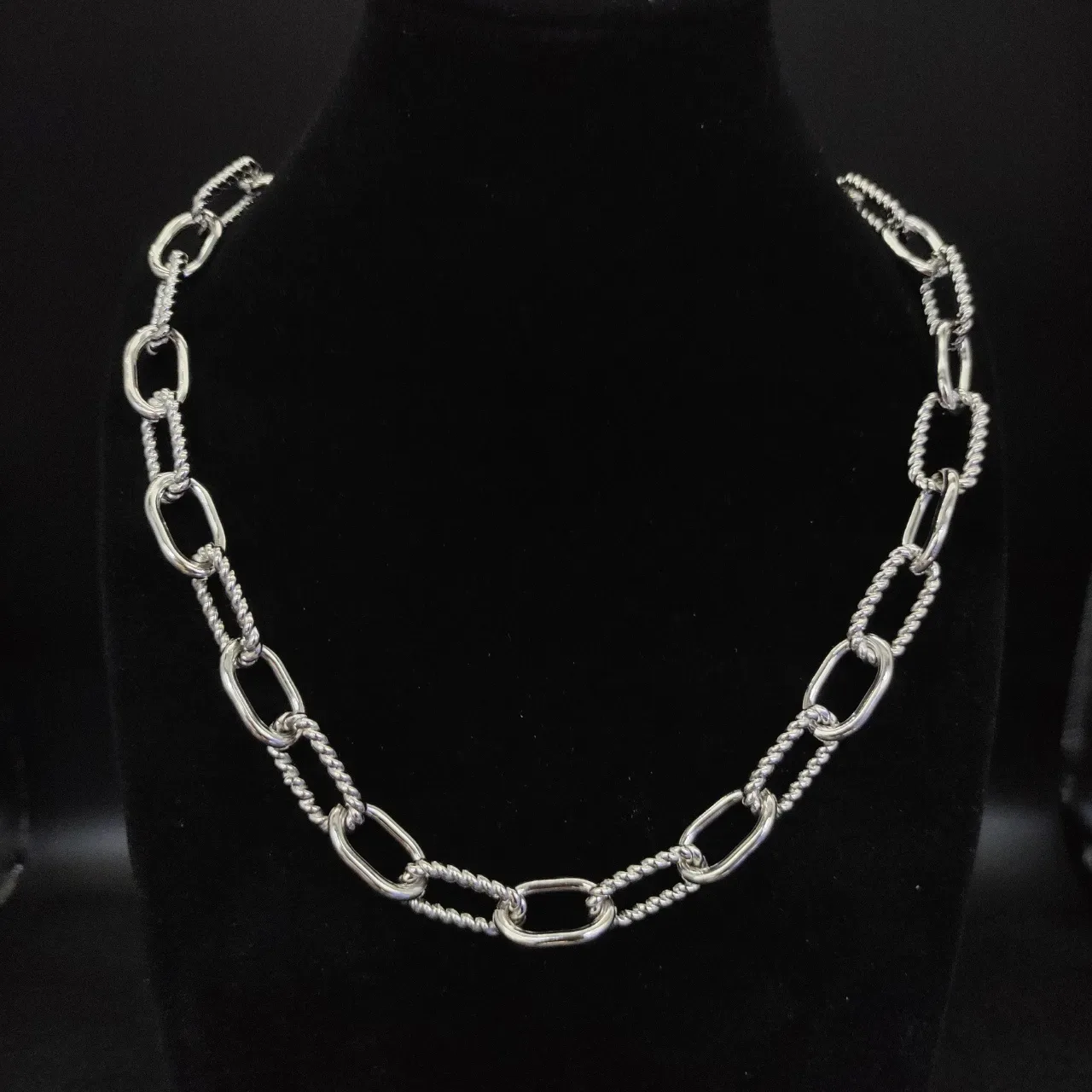 Silver Twisted Rope and Oval Link Chunky Chain Necklace 8